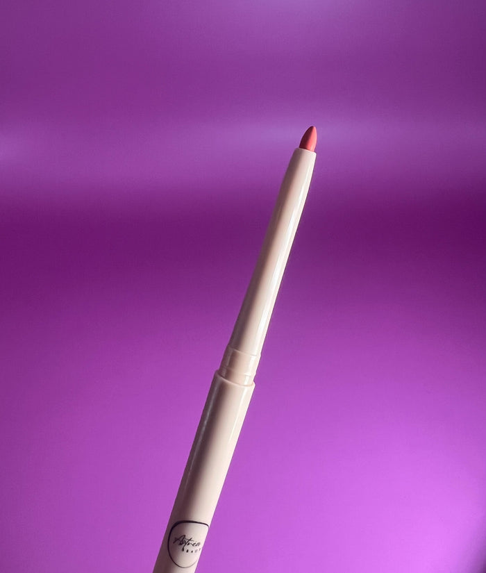 Lip liner “L10”