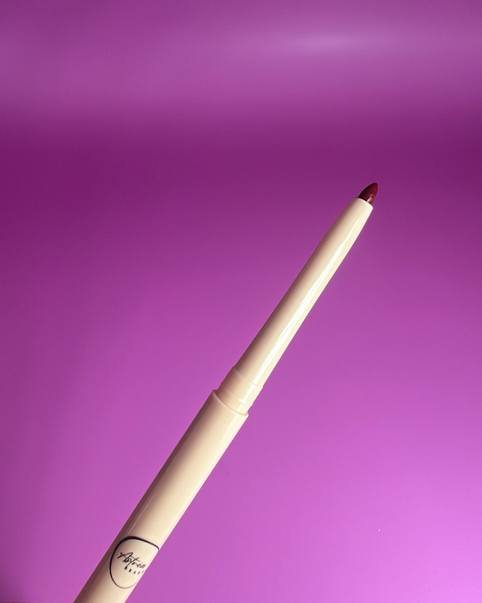 Lip Liner “L4”