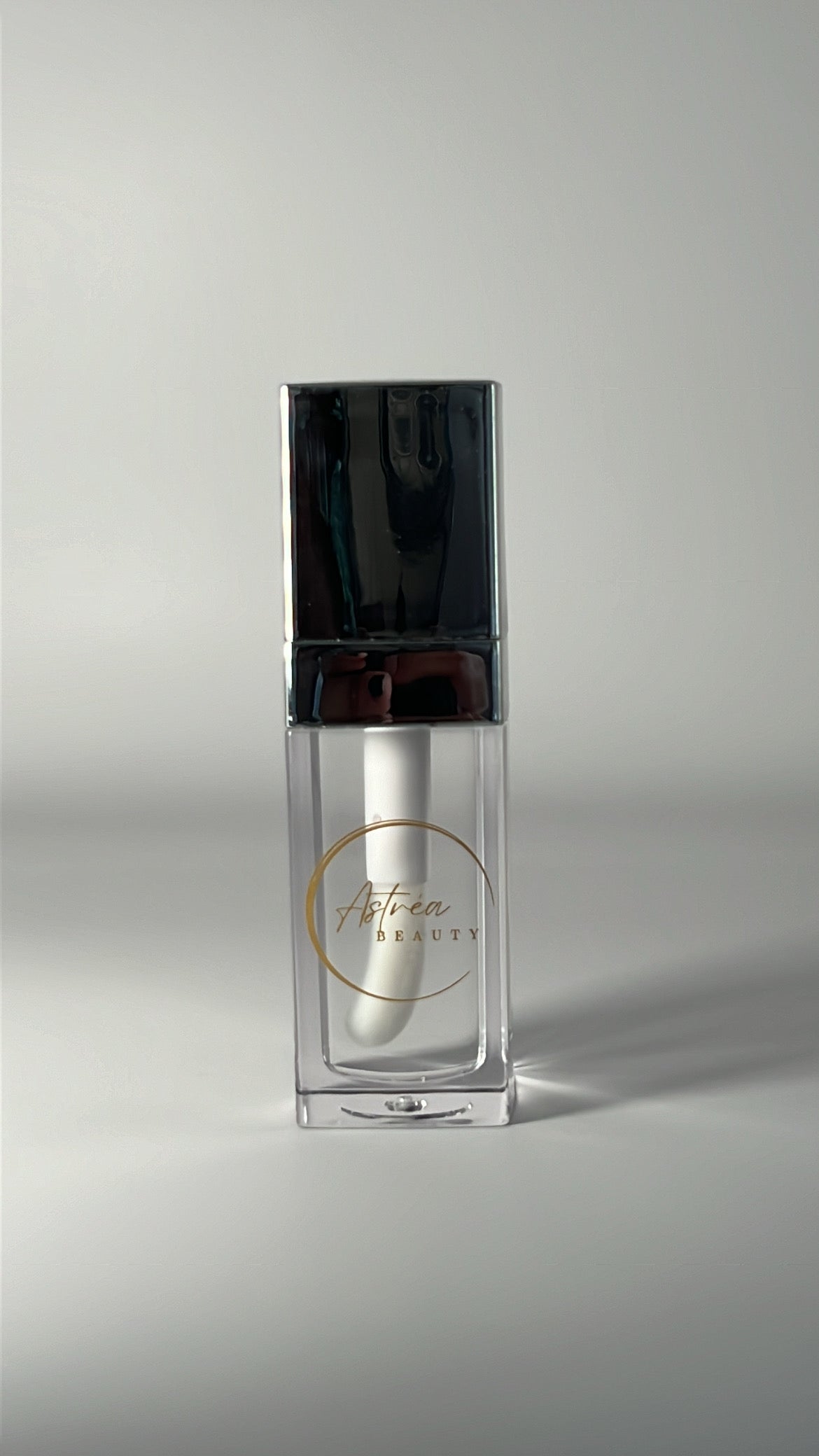 Lip plumper